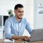 El tráfico orgánico de Google a las webs solo ha disminuido un -2,5% en un año: el controvertido impacto de la IA