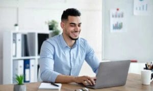 El tráfico orgánico de Google a las webs solo ha disminuido un -2,5% en un año: el controvertido impacto de la IA